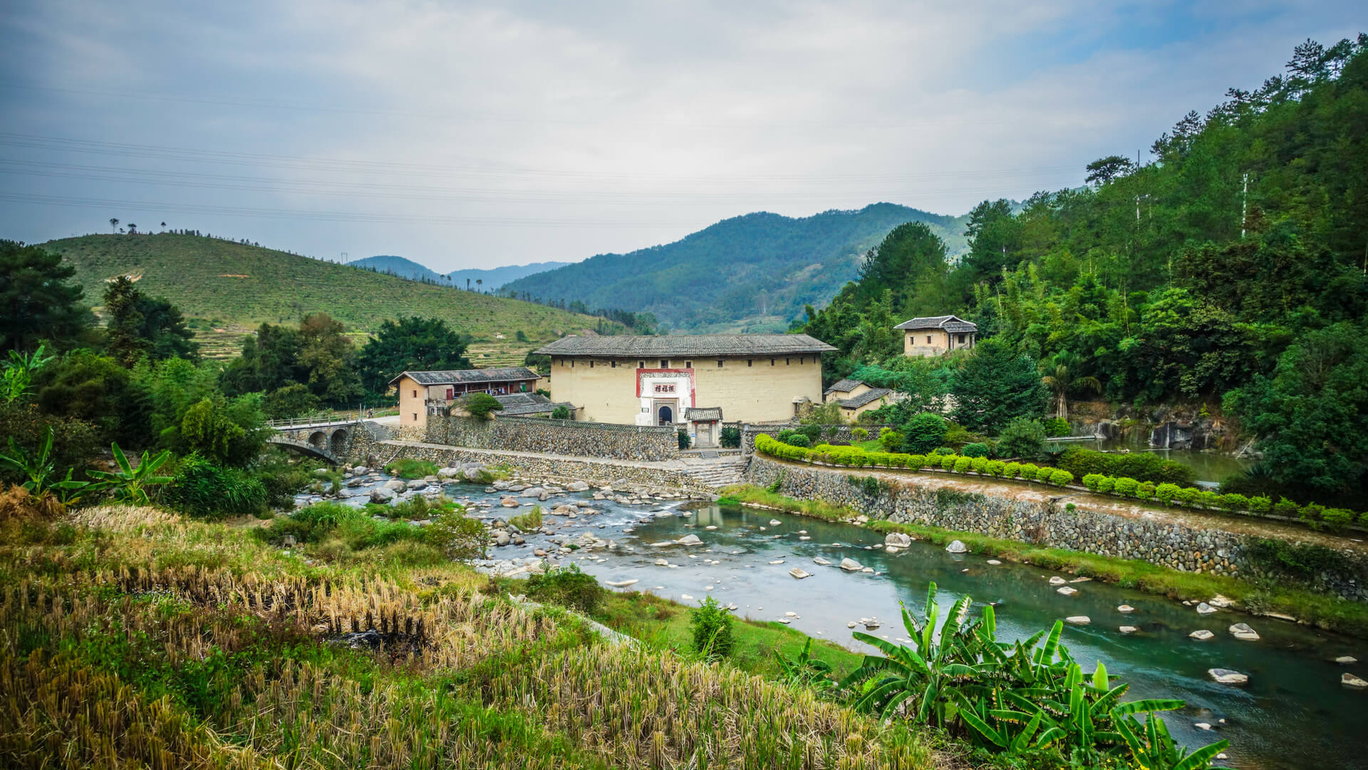 乡村振兴 | 全省首发！福建农信“民族同心卡”在华安首发
